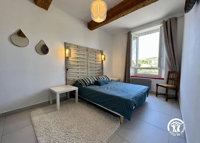 L'abeille * Durban-Corbieres